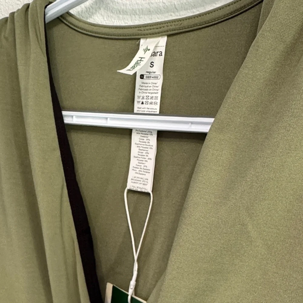 HALARA Sleeveless Olive Green V-Neck forming Jumpsuit size SMALL - Picture 6 of 11